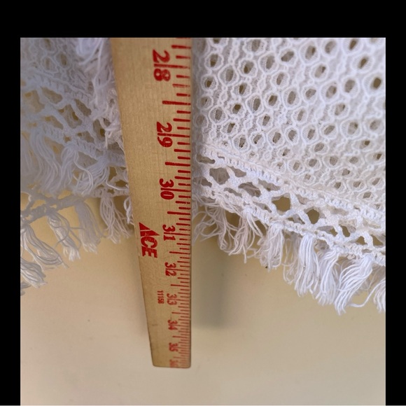 White Crochet w/ Fringe Poncho Style Swim Cover Up Sz L - Picture 5 of 7